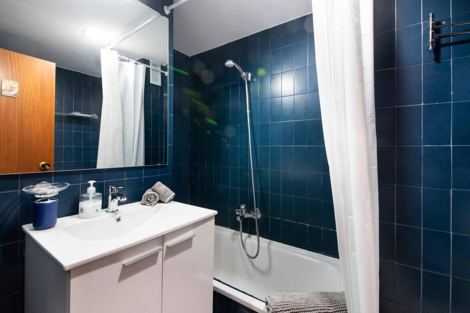 Apartamento agradable con parking en Gros Apartment in San Sebastian