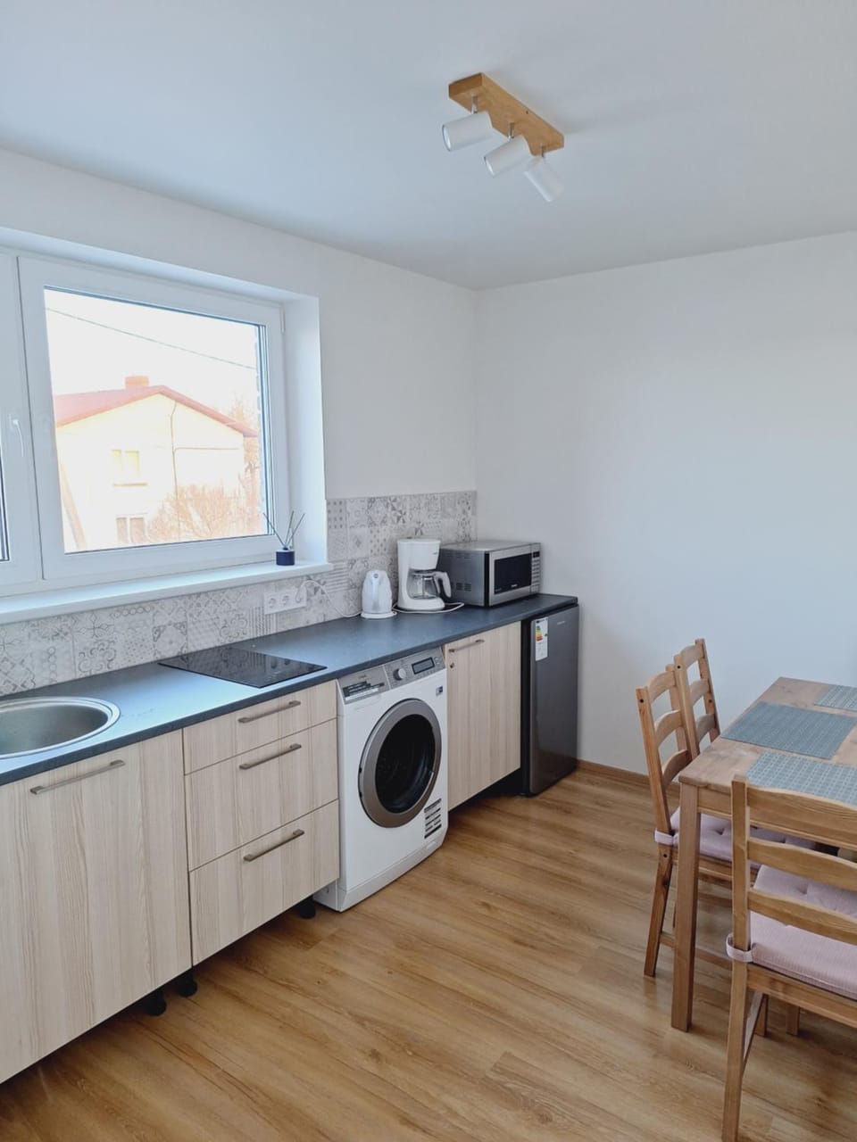 Coffee/tea facilities, Kitchen or kitchenette, minibar, washing machine