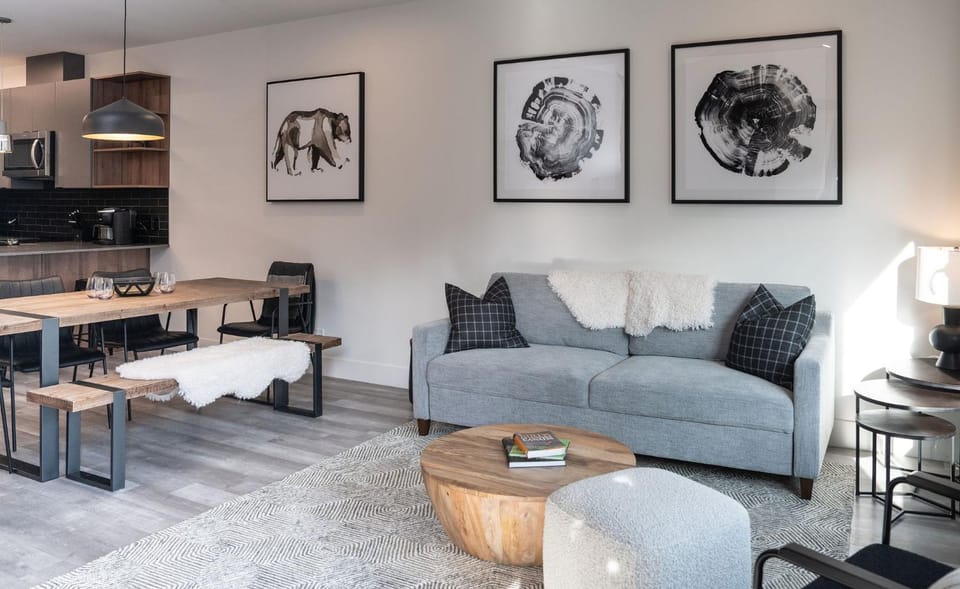 Altitude Adjustment by Revelstoke Vacations Apartment in Revelstoke