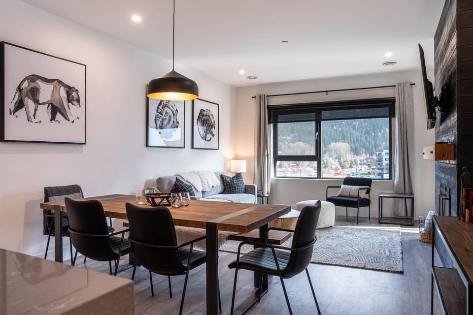 Altitude Adjustment by Revelstoke Vacations Apartment in Revelstoke