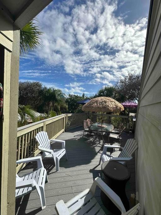 Patio, Balcony/Terrace, sunbed