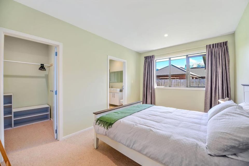 30 Rippingale Road House in Hanmer Springs