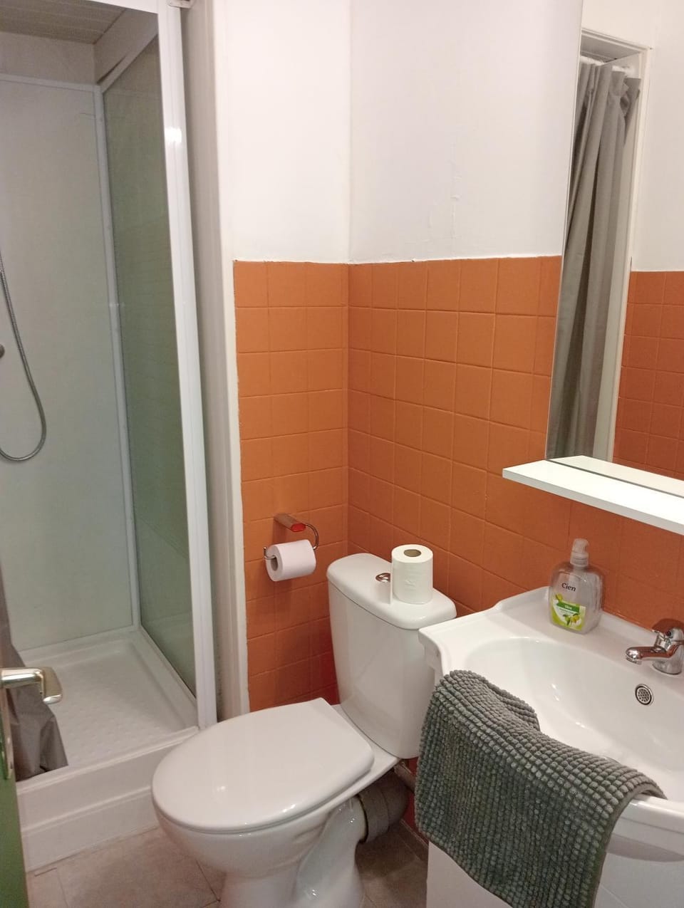 Shower, Toilet, Bathroom