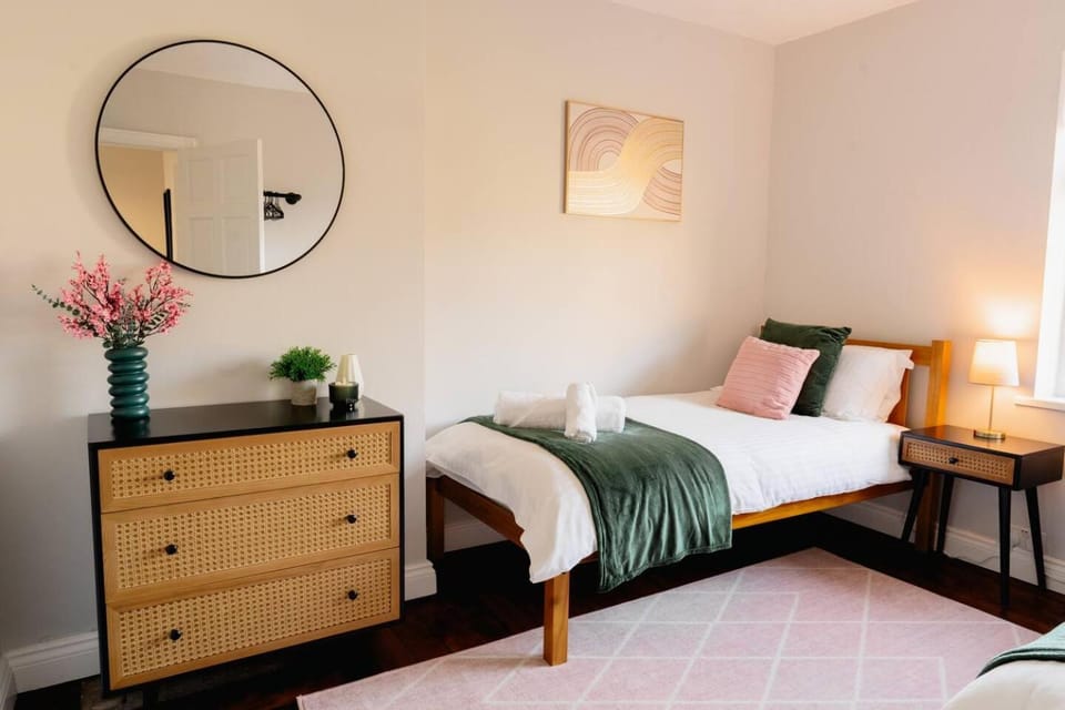 Stylish Skipton 3 Bed, WIFI, Dog Friendly, Walks House in Skipton