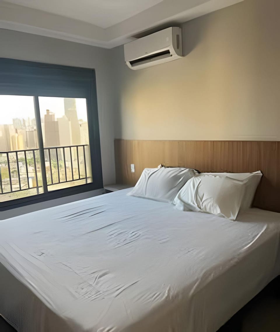 Bed, Photo of the whole room, Bedroom, air conditioner