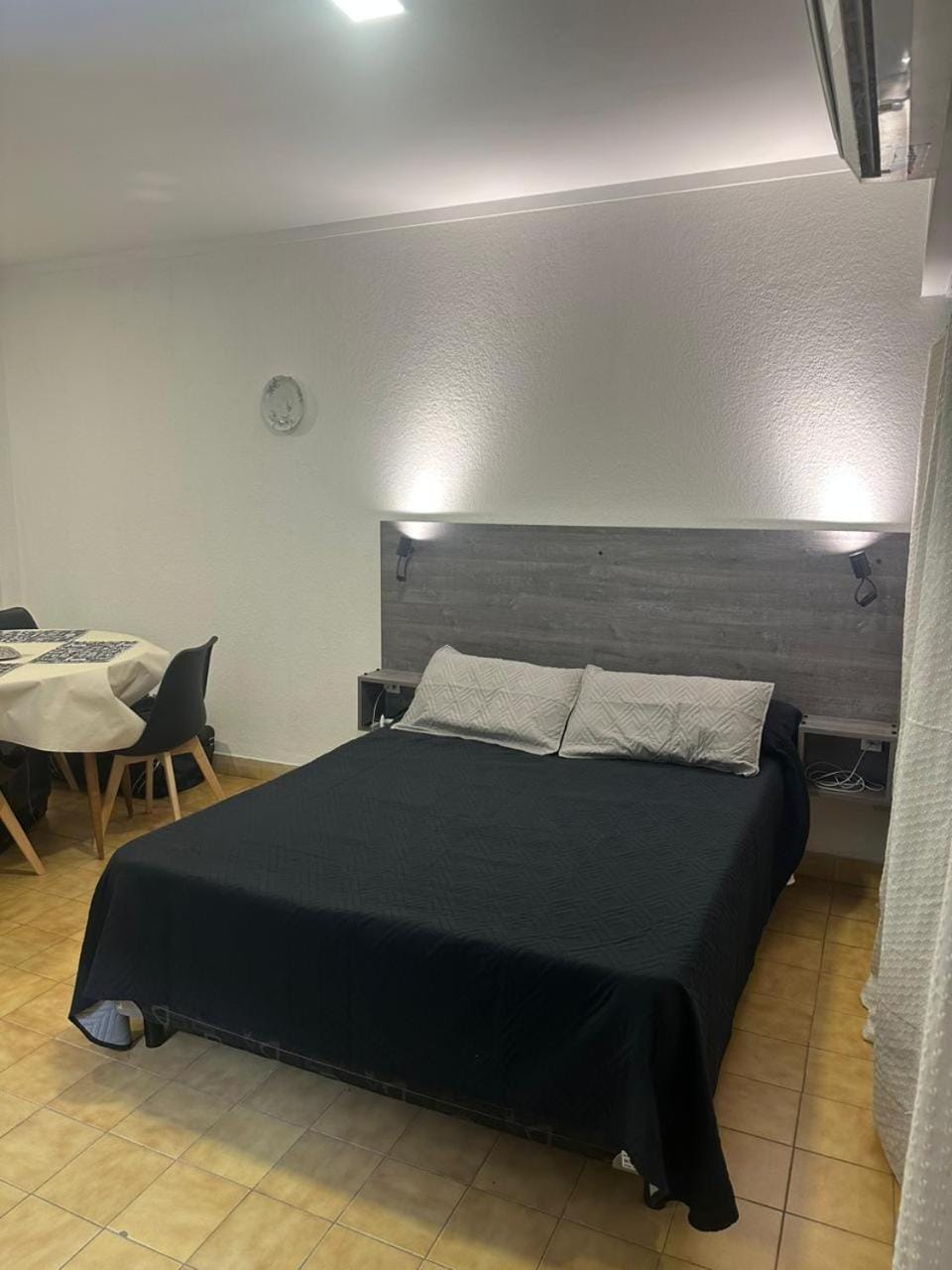 Departamento luminoso y céntrico Apartment in Mar del Plata