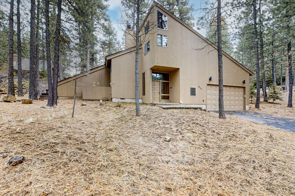 Three Peaks Hideaway House in Oregon