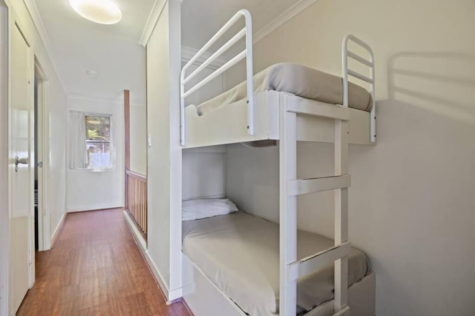 bunk bed