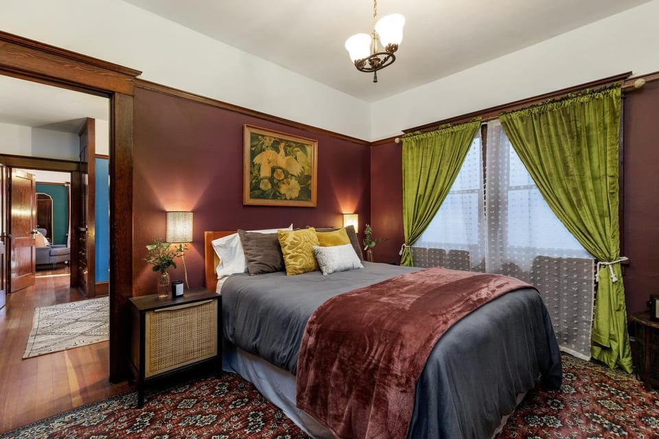 Bed, Bedroom