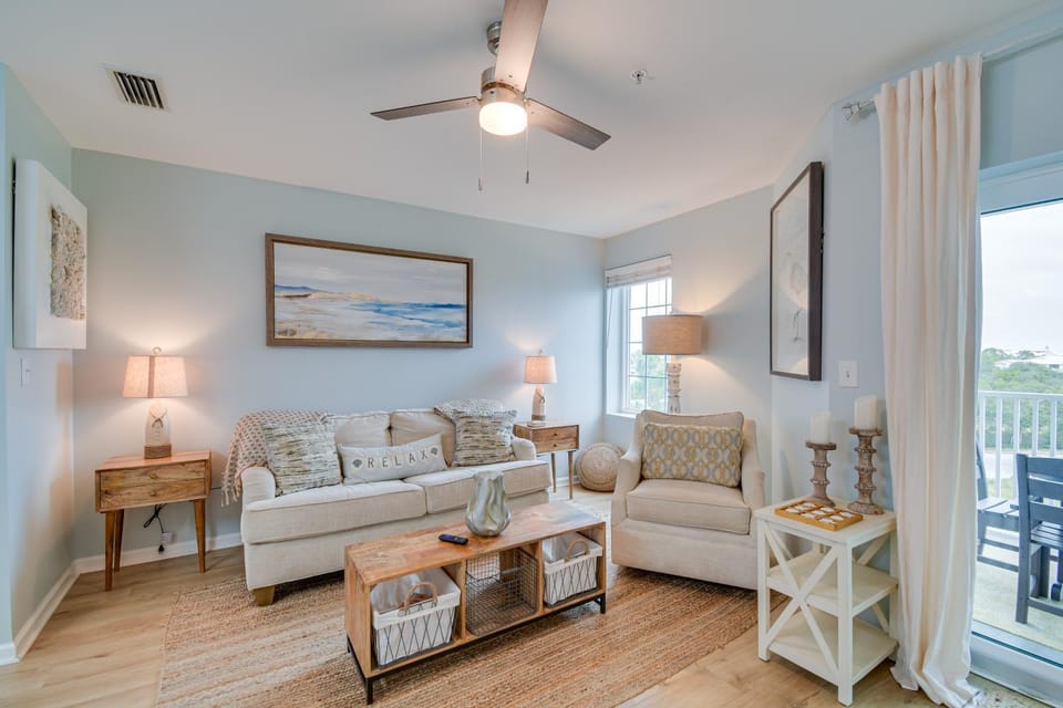 Gulf Coast 'Cozy Condo' w/ Pool: Walk to Beach! House in Orange Beach