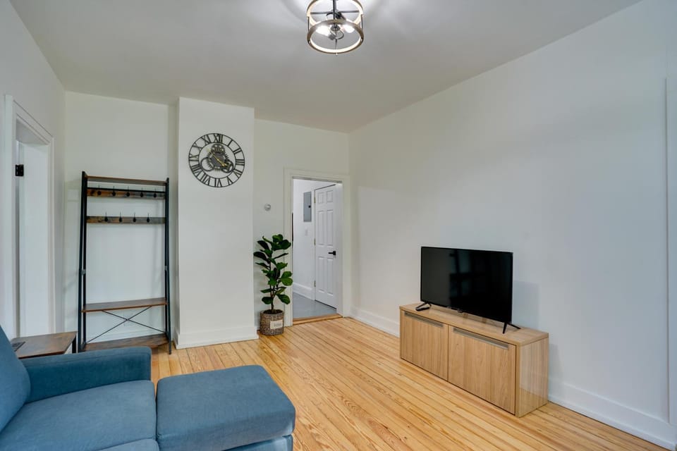 Modern Hastings-On-Hudson Home Near River! Apartment in Hastings On Hudson