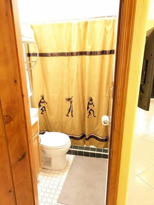 Shower, Toilet, Bathroom