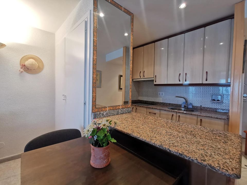 Estudio con Terraza y Vista al Mar en Costa Brava - ES-209-7 Apartment in Platja d'Aro