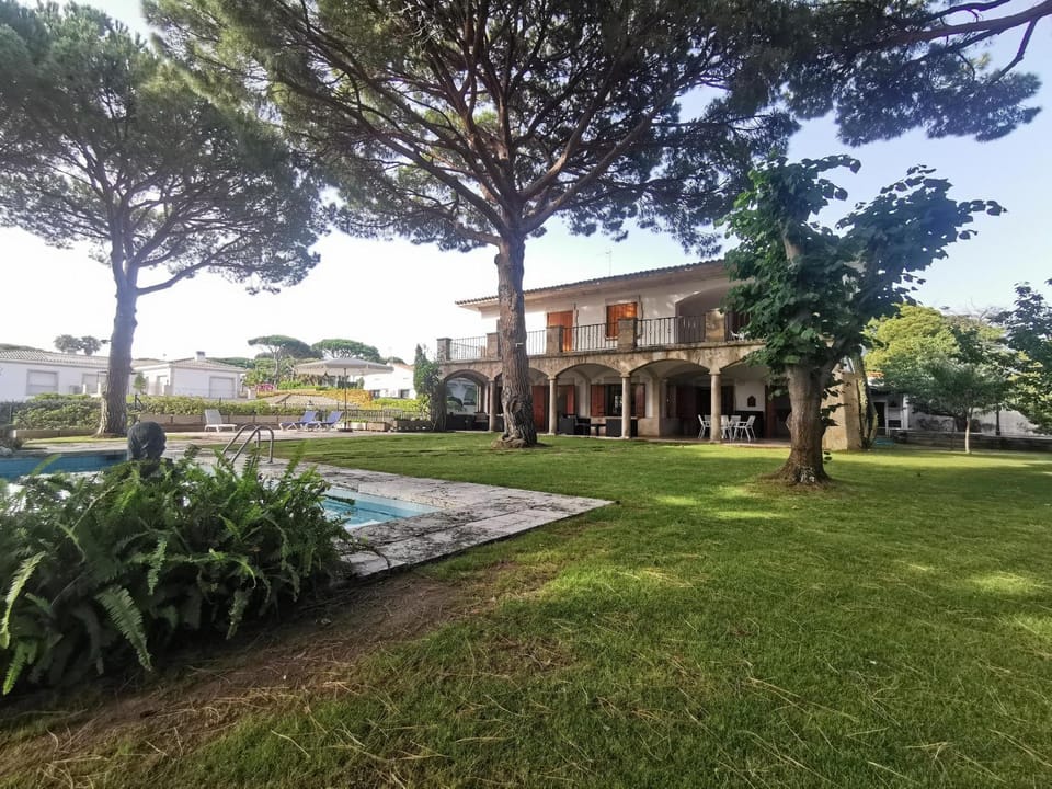 Villa de lujo con piscina, jardín y vistas al mar, a 100m de la playa en S'Agaró - ES-209-27 Villa in S'Agaró