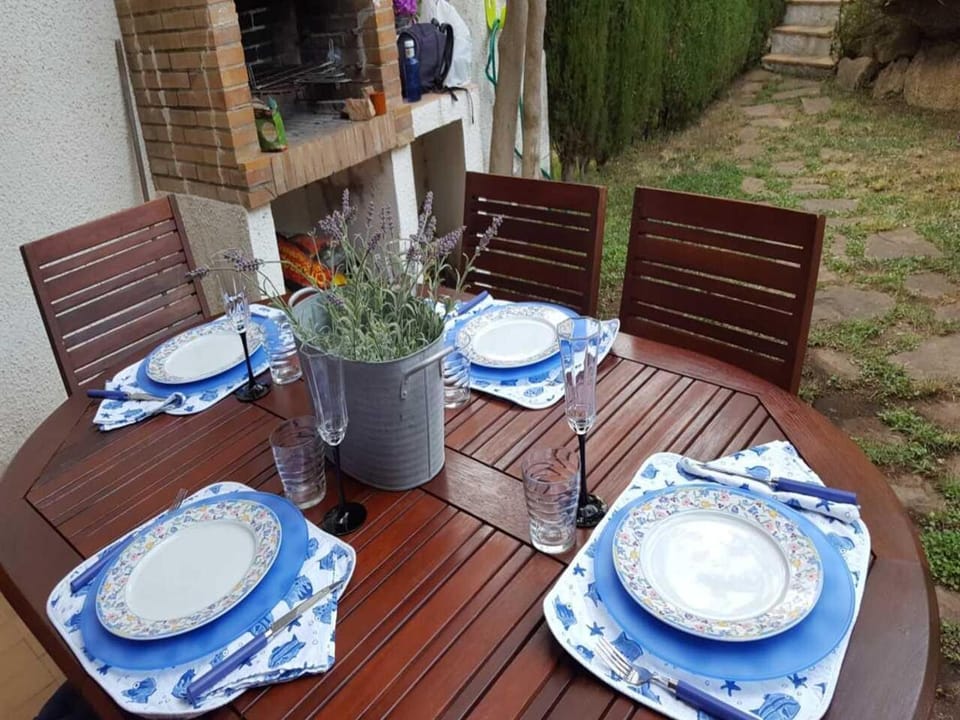 ¡Villa con Jardín y Piscina en S’Agaró, Cerca de la Playa de Sant Pol! - ES-209-13 House in S'Agaró