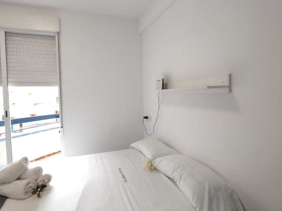 Apartamento luminoso cerca de la playa con terraza vintage en Platja d'Aro - ES-209-64 Apartment in Platja d'Aro