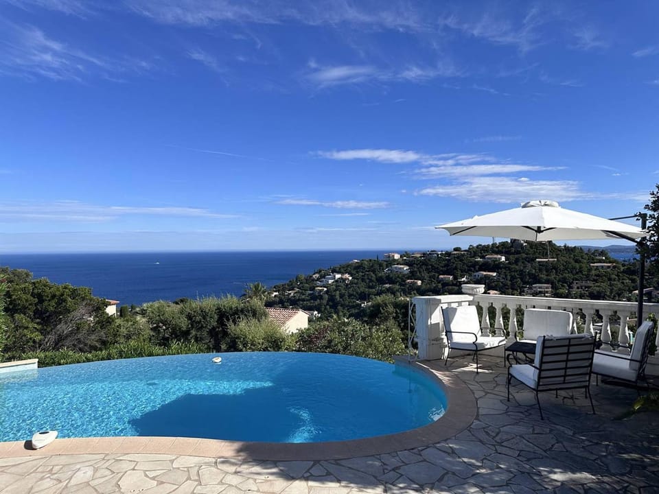 Villa avec piscine privée, climatisation et parking aux Issambres - FR-1-768-4 Villa in Roquebrune-sur-Argens