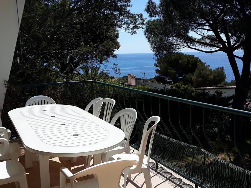 Villa familiale 8 pers, jardin, BBQ, proche mer - Les Issambres - FR-1-768-28 Villa in Roquebrune-sur-Argens