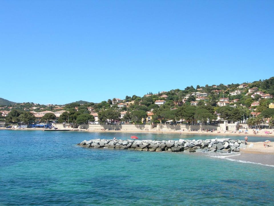 Appartement T2 avec Jardin Privatif et Piscine, à 130m de la Plage - Les Issambres - FR-1-768-41 Apartment in Roquebrune-sur-Argens