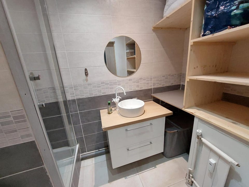 Duplex Moderne Proche des Pistes, Accès Ski - FR-1-516-214 Apartment in Les Deux Alpes