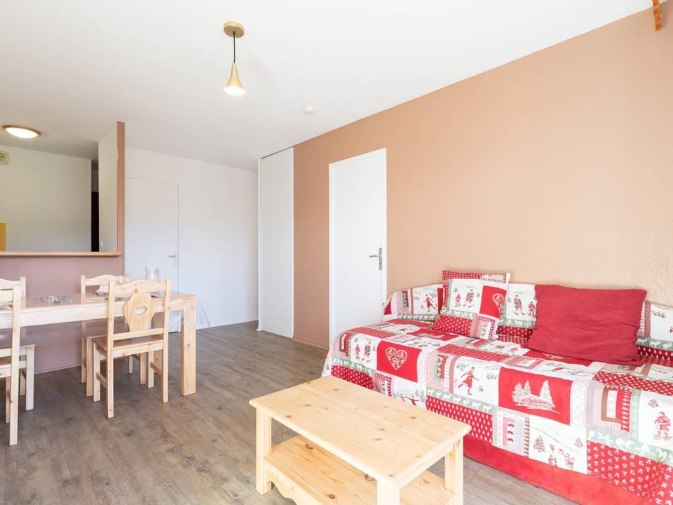 Appartement rénové à Peyragudes, 6 pers, proche pistes, parking gratuit & avantages ski - FR-1-695-40 Apartment in Catalonia