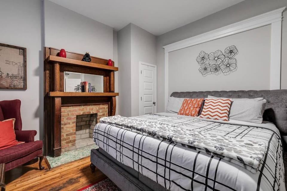 Grand Carytown 5BR FAN HOME fully fenced House in Richmond