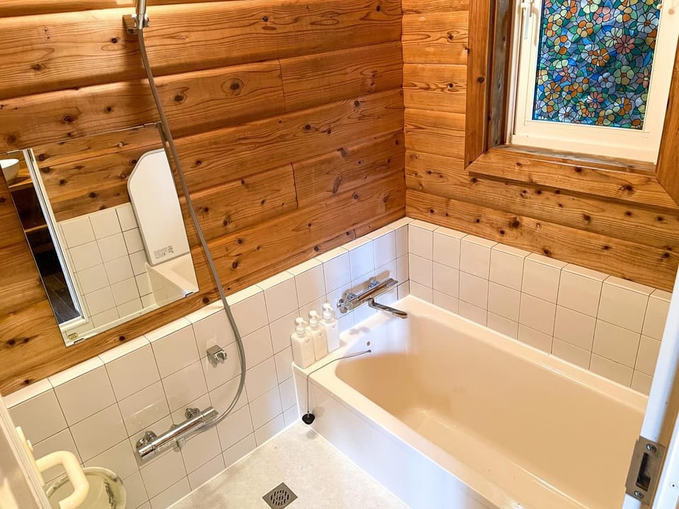 Bathroom, Bath