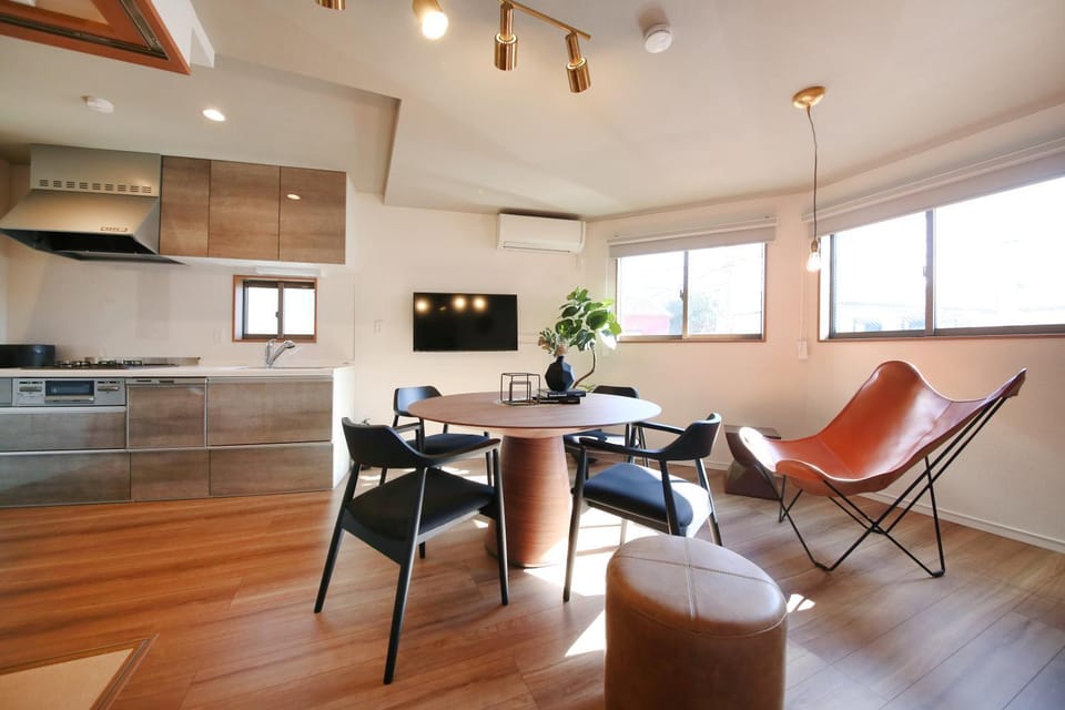 Kitchen or kitchenette, Living room, Dining area