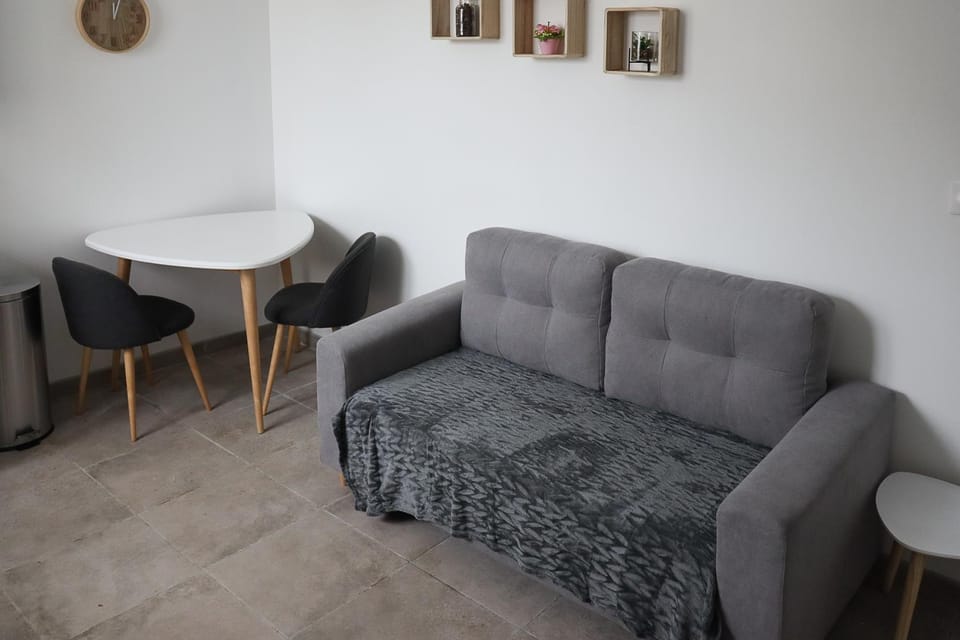 Appartement F2 Bouchain Apartment in Hauts-de-France