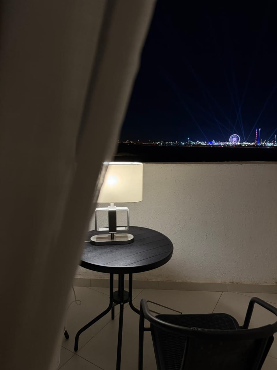 Wonder Garden View DBL & Balcony in AlMalqa Apartment in Riyadh