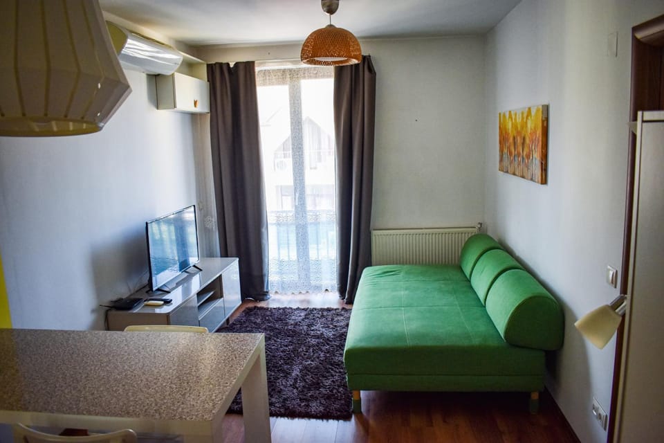 Cozy Two Rooms DOWNTOWN by CHR Luxury Propery Apartment in Bucharest