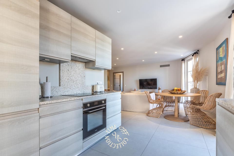 A&A by Time Off Collection Apartment in Saint-Tropez
