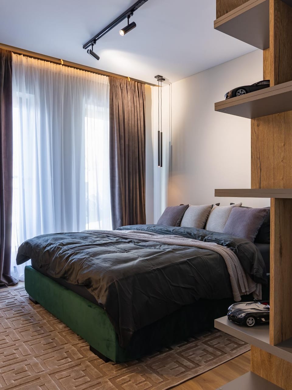Expozitiei ap. 7 Apartment in Romania