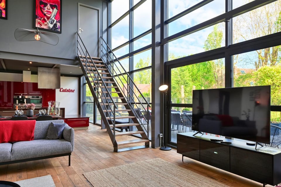 TV and multimedia, Living room, Seating area