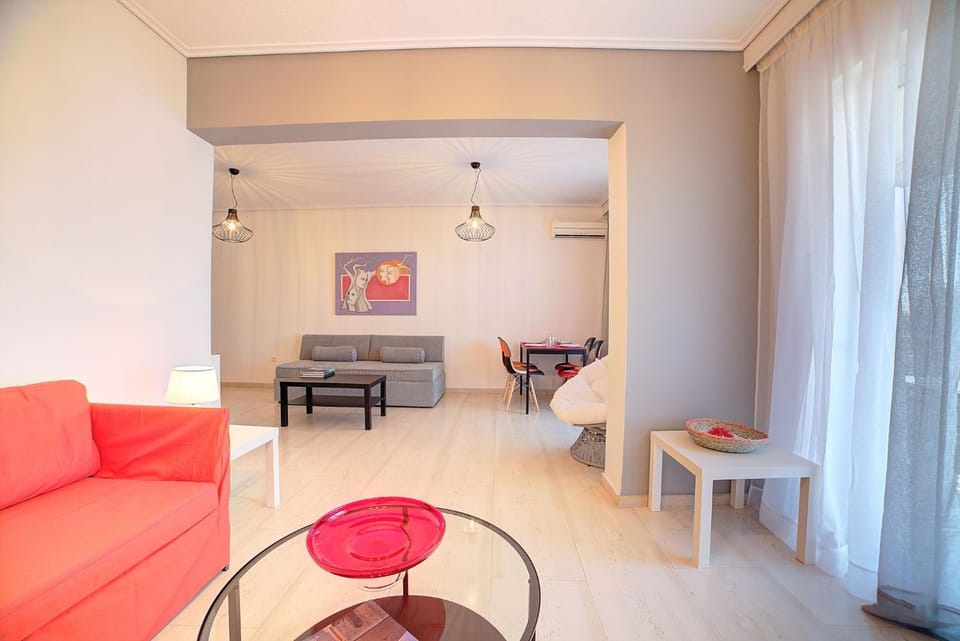 Beautiful apartment in Glyfada center Apartment in South Athens