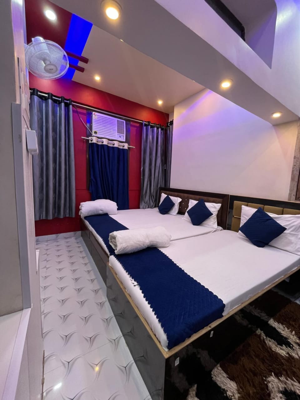 Bed, Photo of the whole room, Bedroom, air conditioner