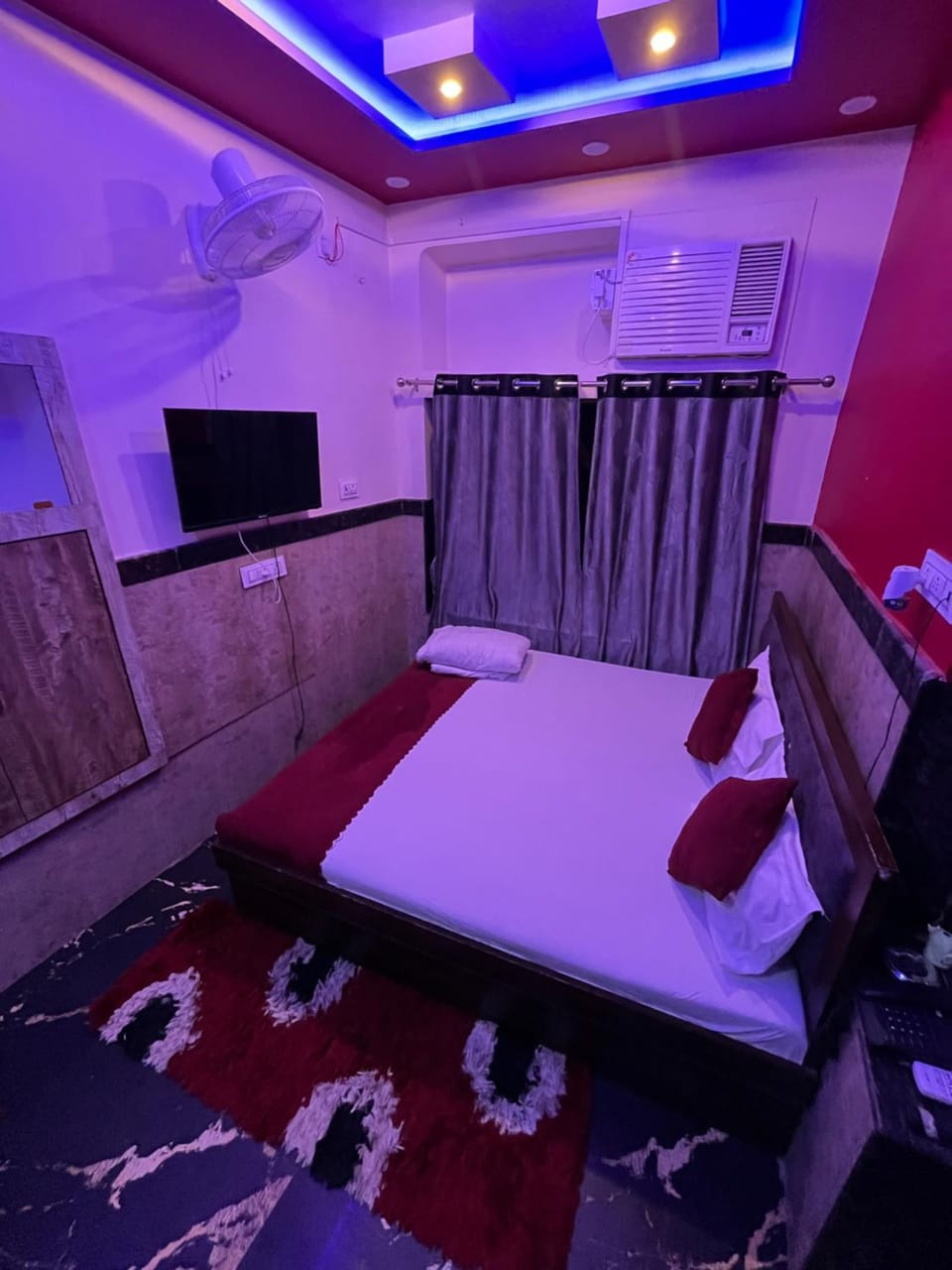 Bed, TV and multimedia, Photo of the whole room, Bedroom, air conditioner