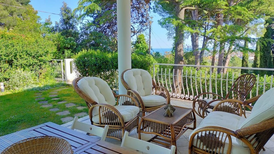 Property building, Garden, Garden view
