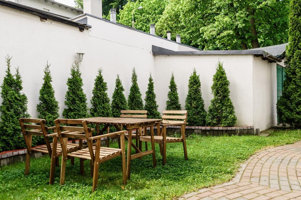 Property building, Patio, Day, Garden