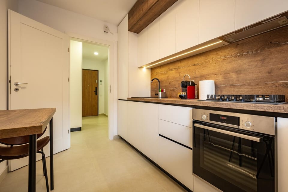 Coffee/tea facilities, Balcony/Terrace, Kitchen or kitchenette, Dining area, dishwasher, minibar, oven, pet friendly, stove, toaster, washing machine, dryer