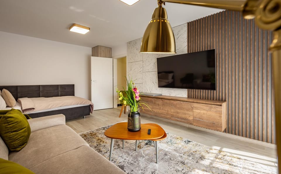 Restaurant/places to eat, Bed, Natural landscape, Children play ground, Solarium, TV and multimedia, Coffee/tea facilities, Kitchen or kitchenette, Living room, Seating area, Bedroom, Parking, flat iron, hair dresser, heating, internet, laundry, washing machine, dryer, air conditioner, air conditioner