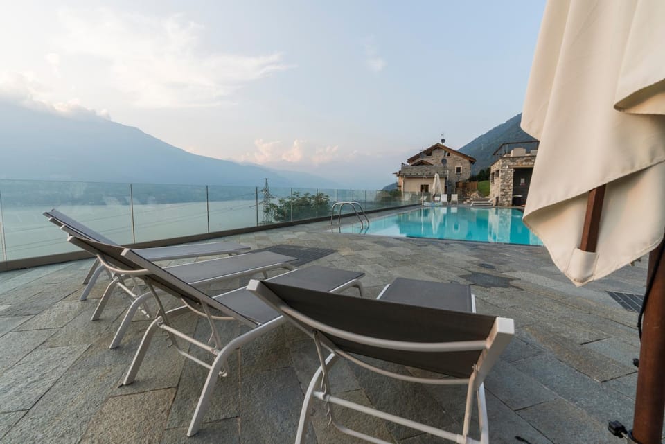 View (from property/room), Pool view, Swimming pool, sunbed