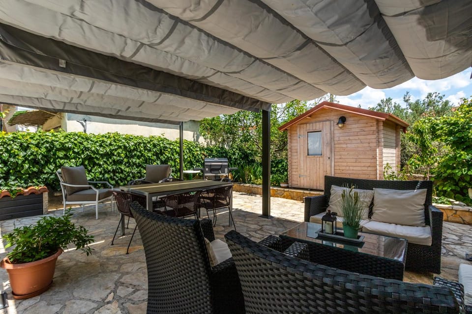 Seating area