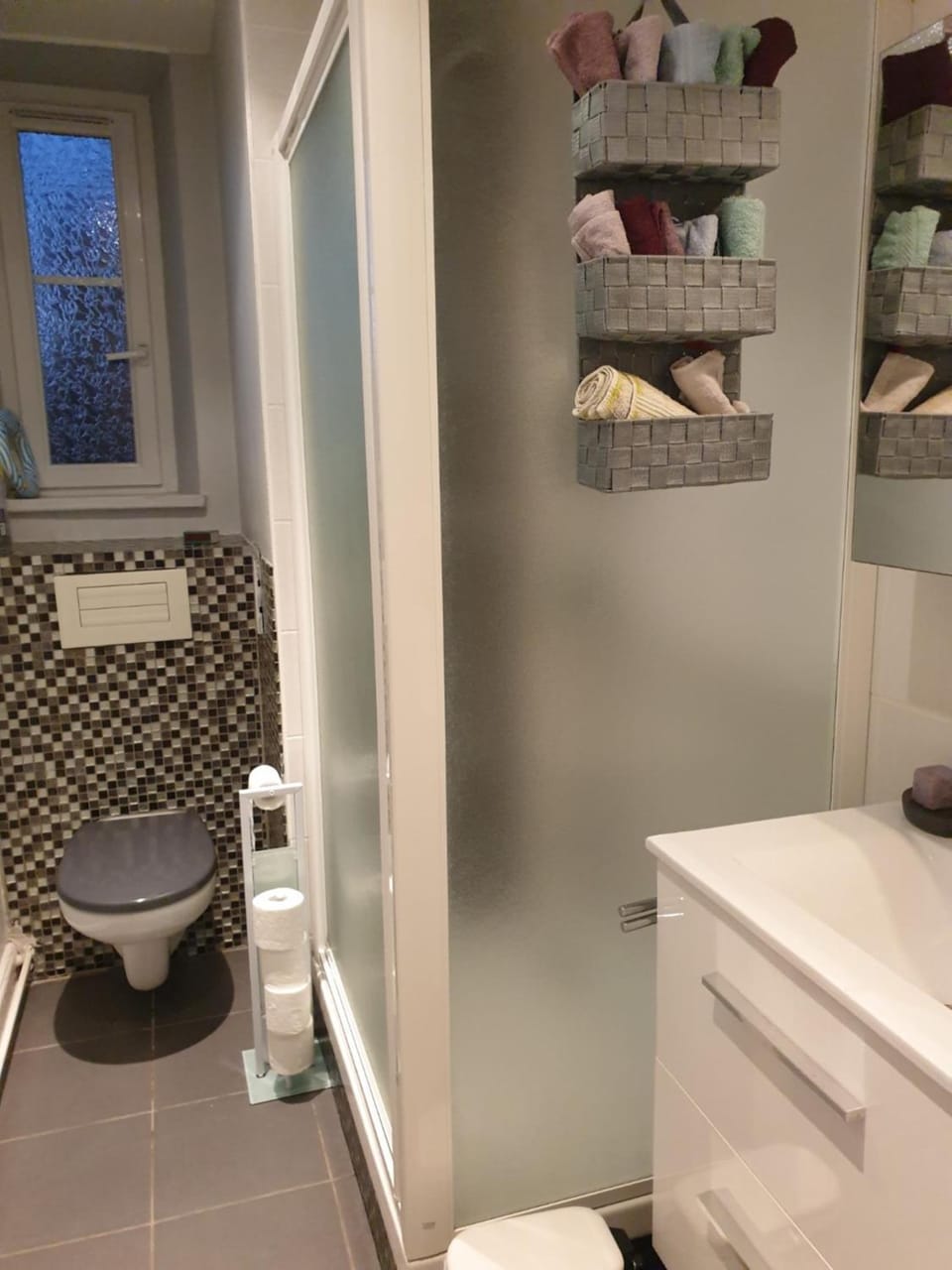 Shower, Toilet, Bathroom
