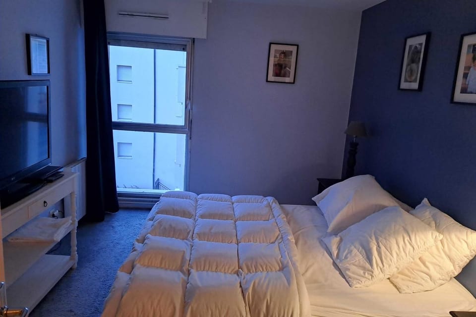 Large apartment with sea view Apartment in Hauts-de-France