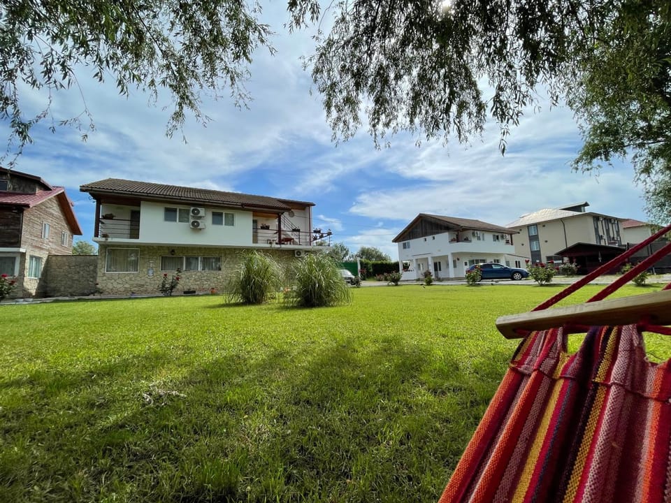 Property building, Natural landscape, Garden, Parking