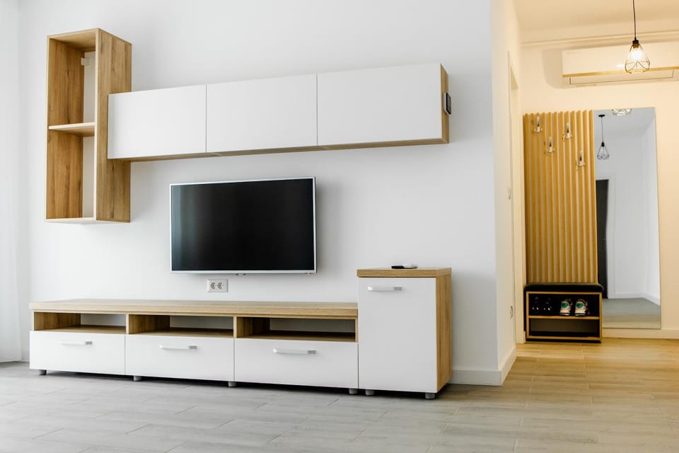 TV and multimedia, wardrobe