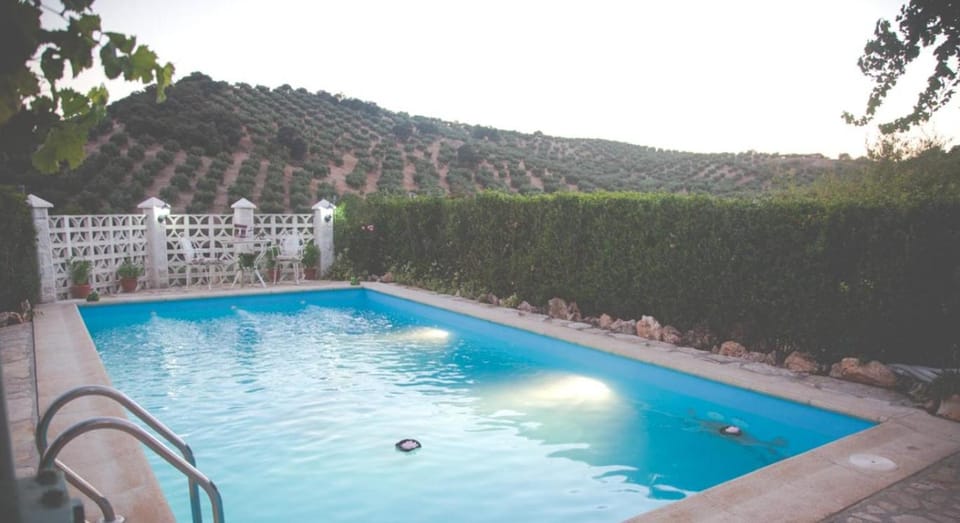 CORTIJO COLOMO Chalet in Andalusia