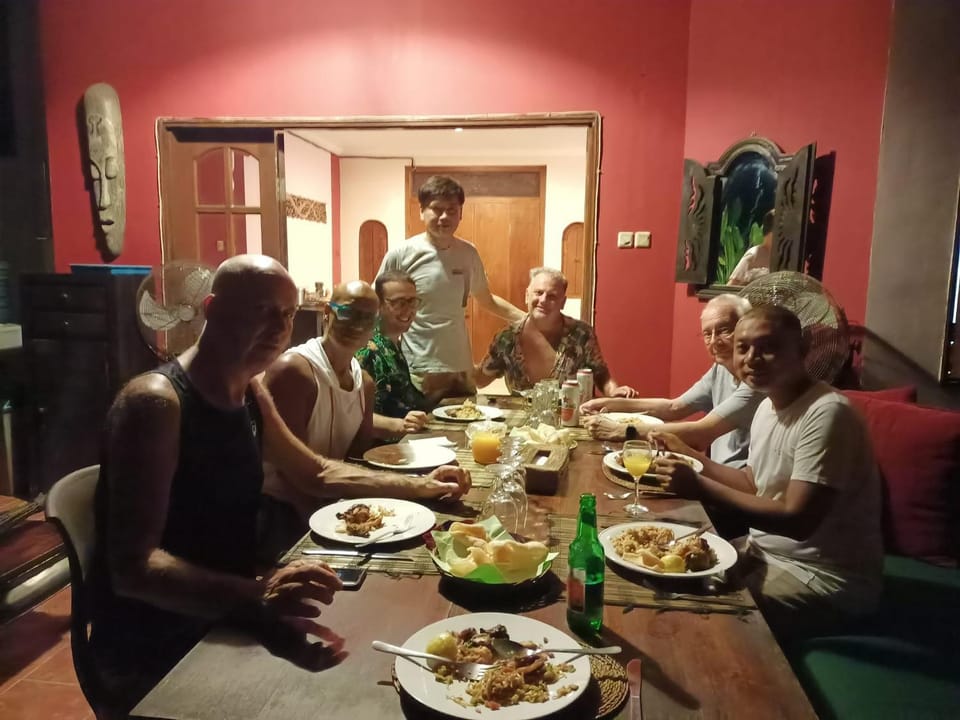 Dining area, Evening entertainment