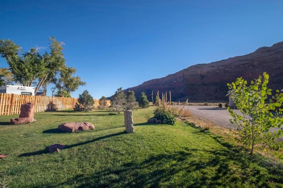 Redrock Moab Tiny House w Large Loft Site 8 House in Spanish Valley